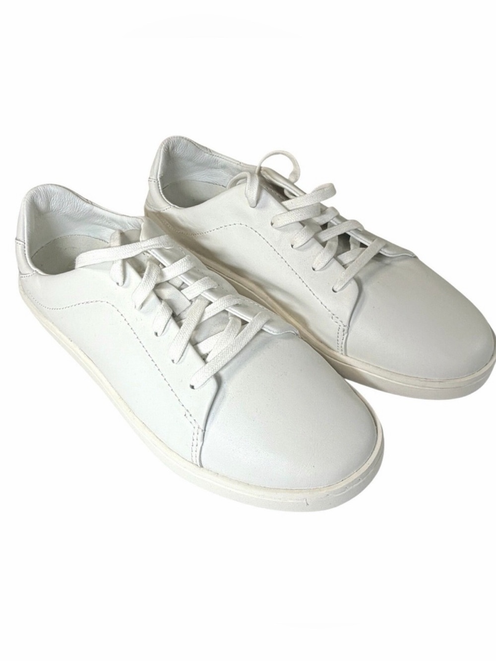 OluKai Women's Pehuea Li Ili Sneaker 6.5